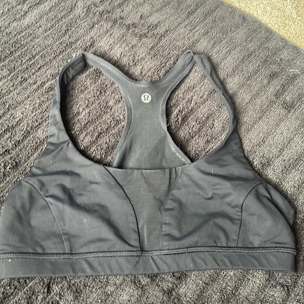 Lululemon black sports bra